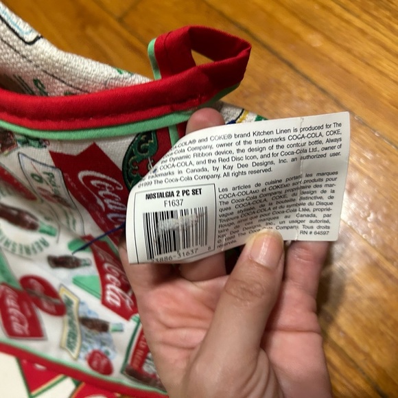 Vintage Retro Coca Cola Pot Holder Stove Towel Red Advertising 1999 Y2K 2pcs NWT - Picture 9 of 9